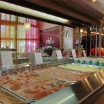 Modern Beachfront Flat In A With Pool Apartman