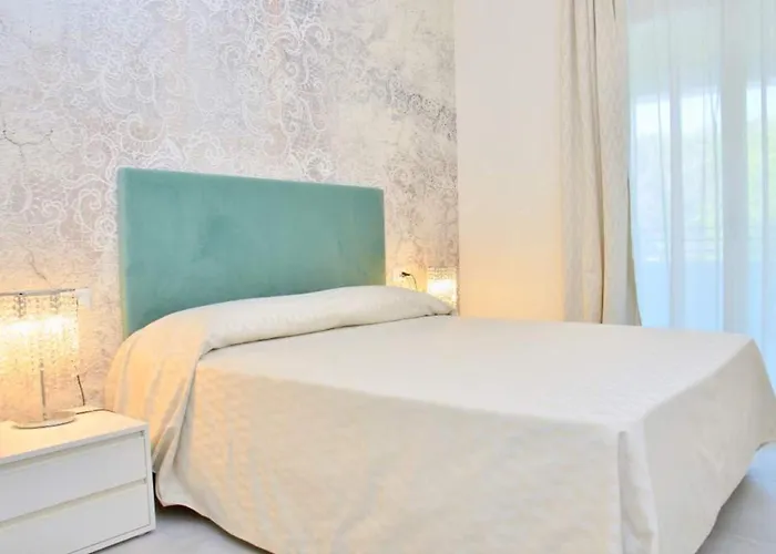 Modern Beachfront Flat In A With Pool * Bibione