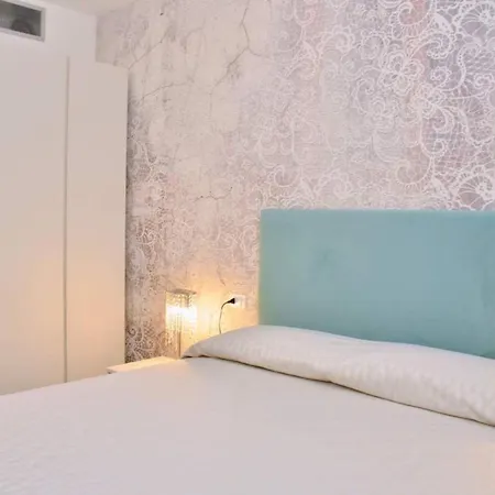 Apartmán Modern Beachfront Flat In A With Pool Bibione