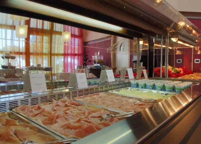 Modern Beachfront Flat In A With Pool Daire