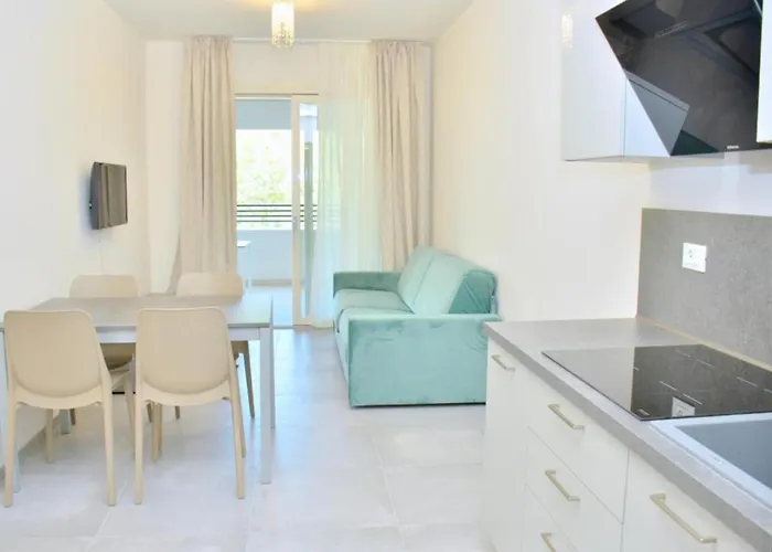 Modern Beachfront Flat In A With Pool Lejlighed Bibione