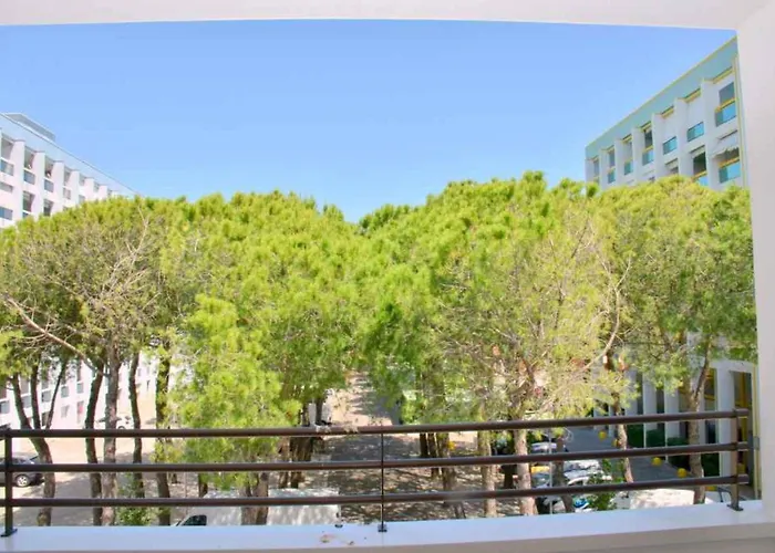 Modern Beachfront Flat In A With Pool Bibione